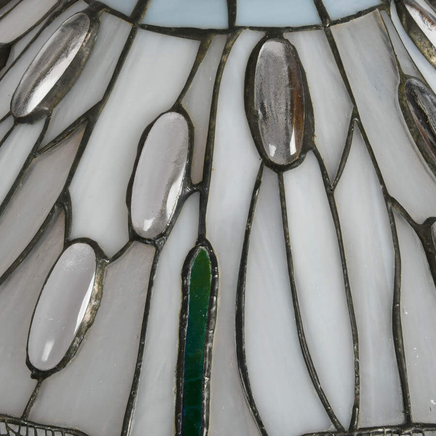 Tiffany-Style Stained-Glass Dragonfly Pendant Light-5