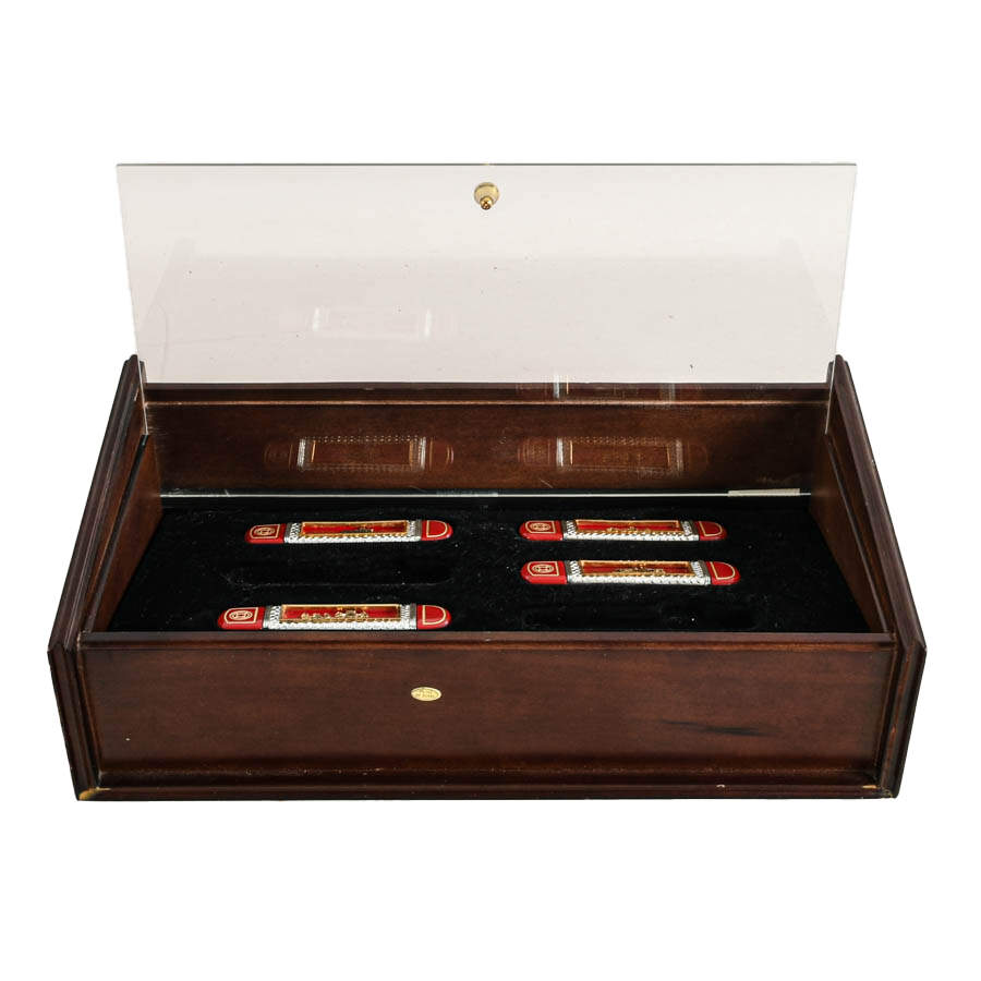 Franklin Mint Fire Engine Four-Piece Pocket Knife Set with Display Case-7