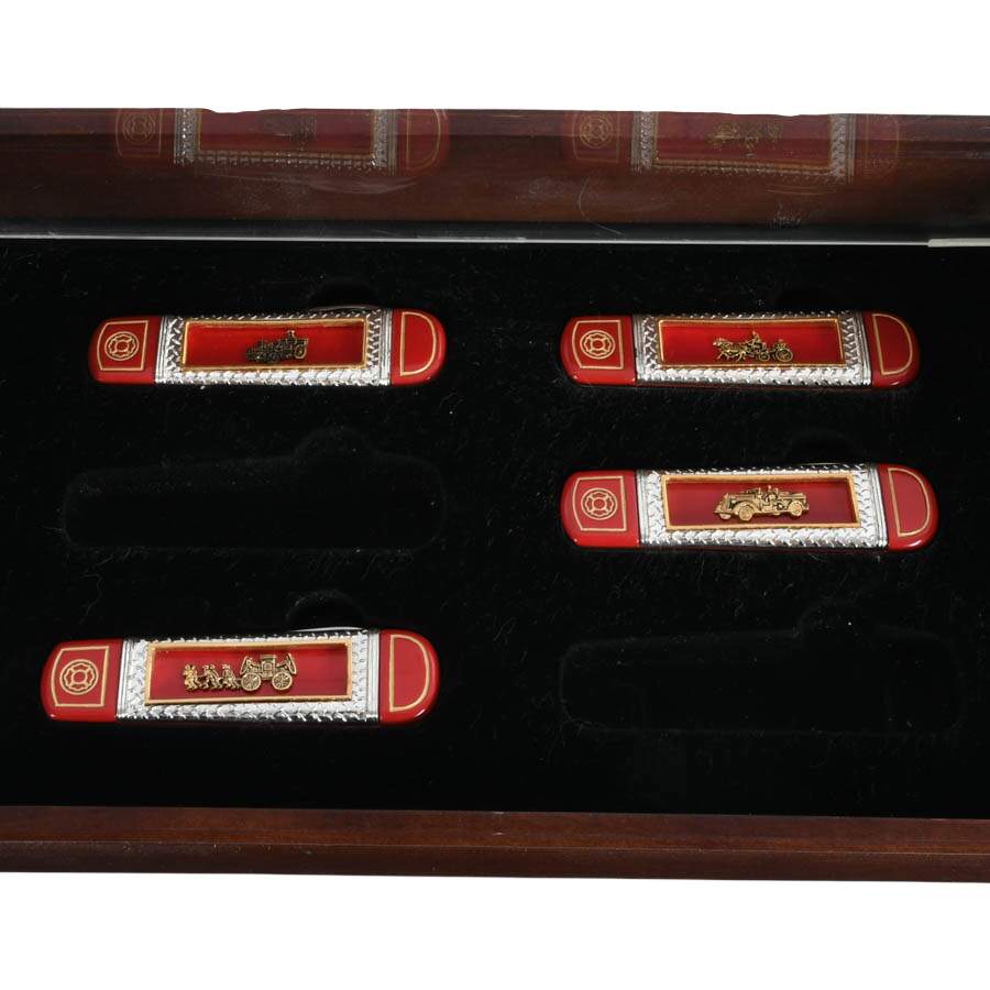 Franklin Mint Fire Engine Four-Piece Pocket Knife Set with Display Case-3