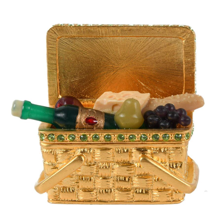 Picnic Basket Estée Lauder Solid Perfume Compact-1
