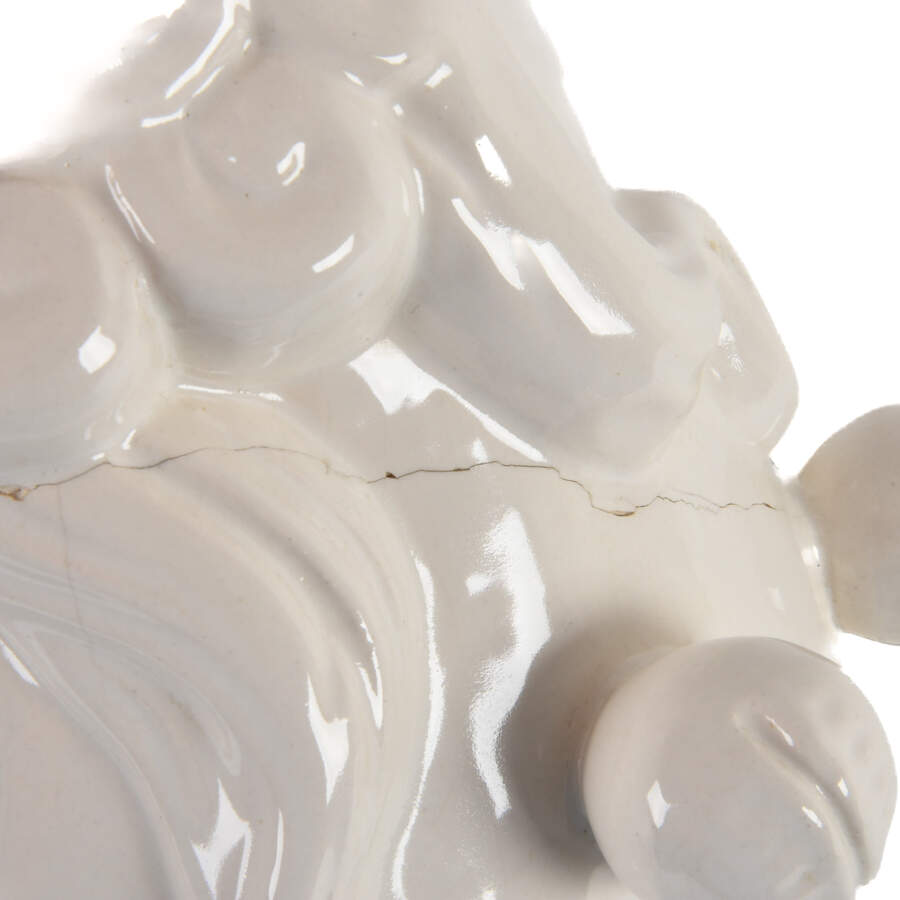 Blanc De Chine Imperial Lion on Black Pedestal Base-6