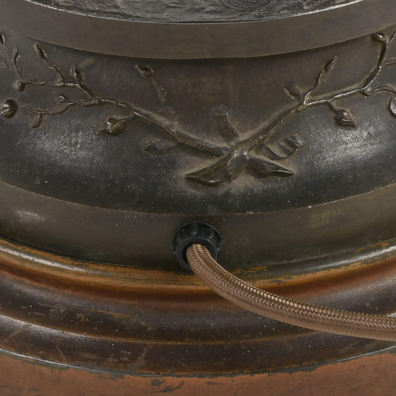 Antique Toupie Bronze Boy Lamp-9