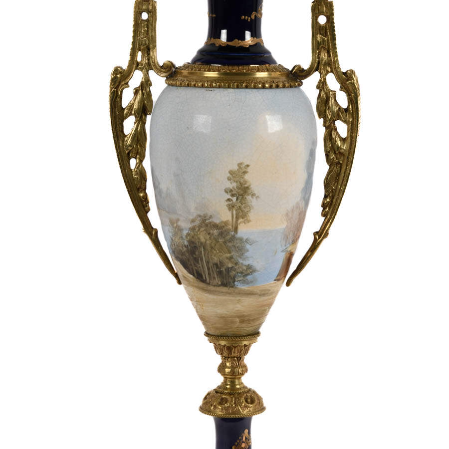 Sèvres-Style Handled Urn Courtly Lovers Table Lamp-5