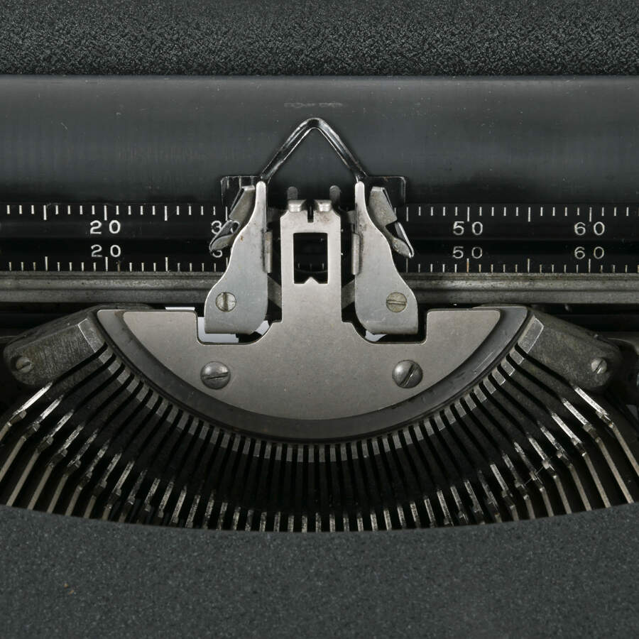 LC Smith & Corona 1935 Standard Portable Typewriter Without Case-7