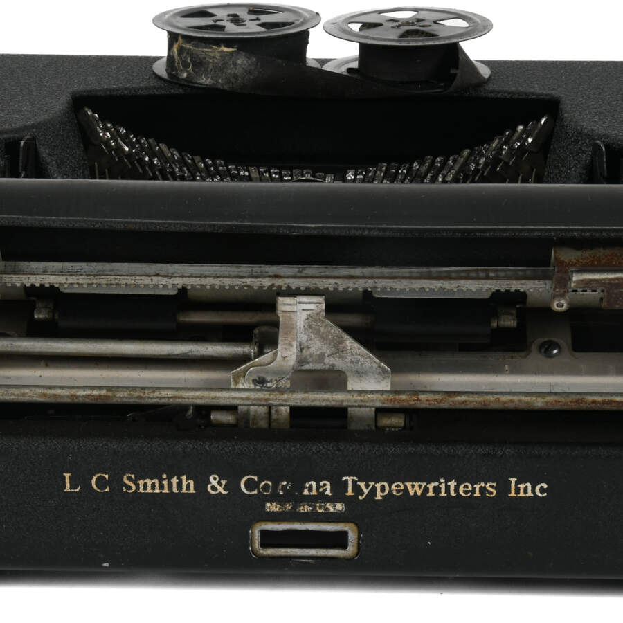 LC Smith & Corona 1935 Standard Portable Typewriter Without Case-4