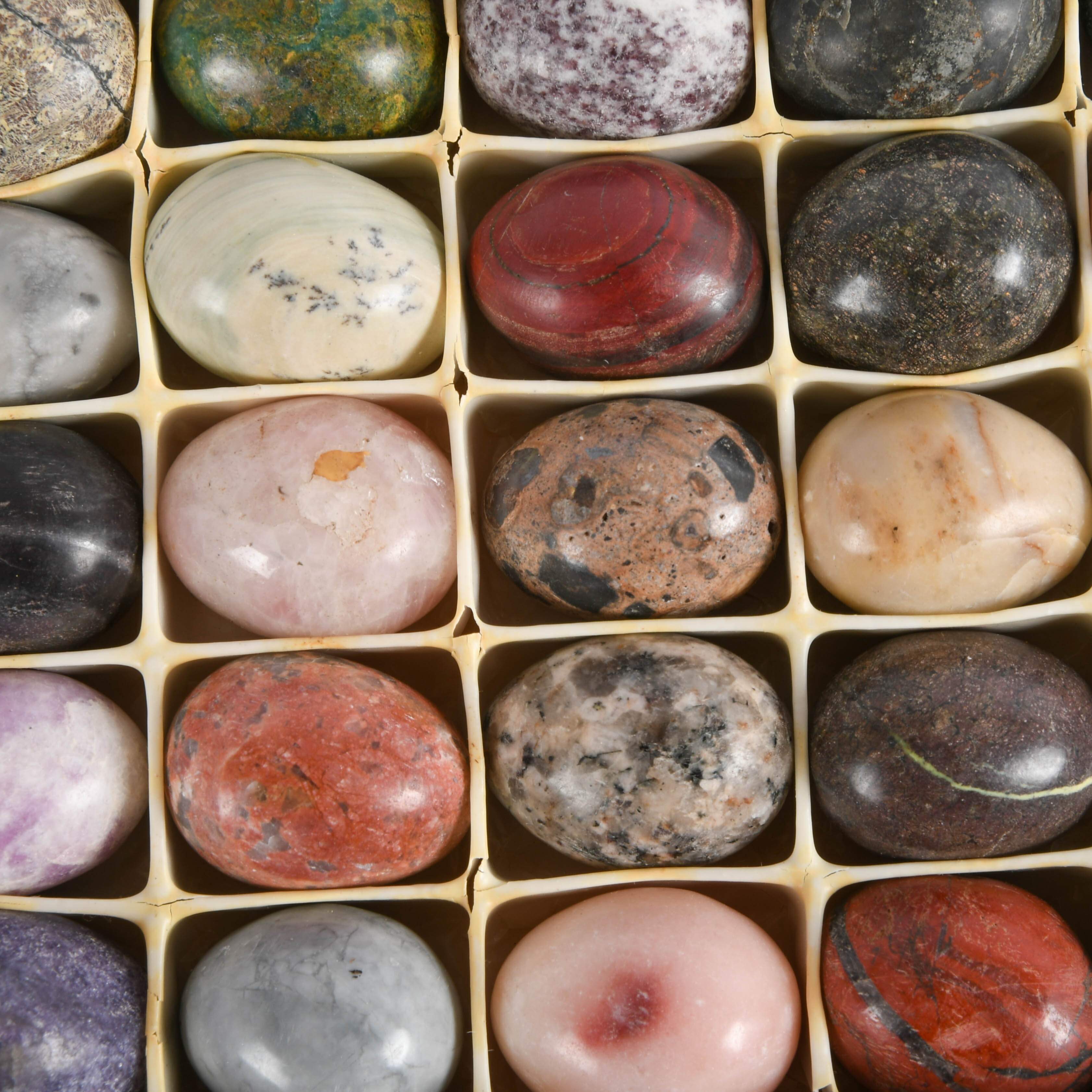 Mid-Century Modern Zimbabwe Mineral Specimen Egg Set-4