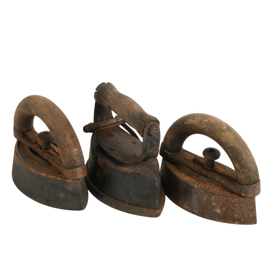 Antique Sad Irons: Colebrookdale, A.C. Williams, Asbestos & Charcoal Irons-6