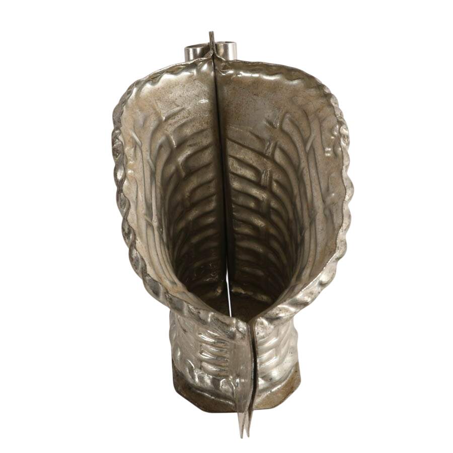 1930s German Easter Basket Chocolate Mold-3
