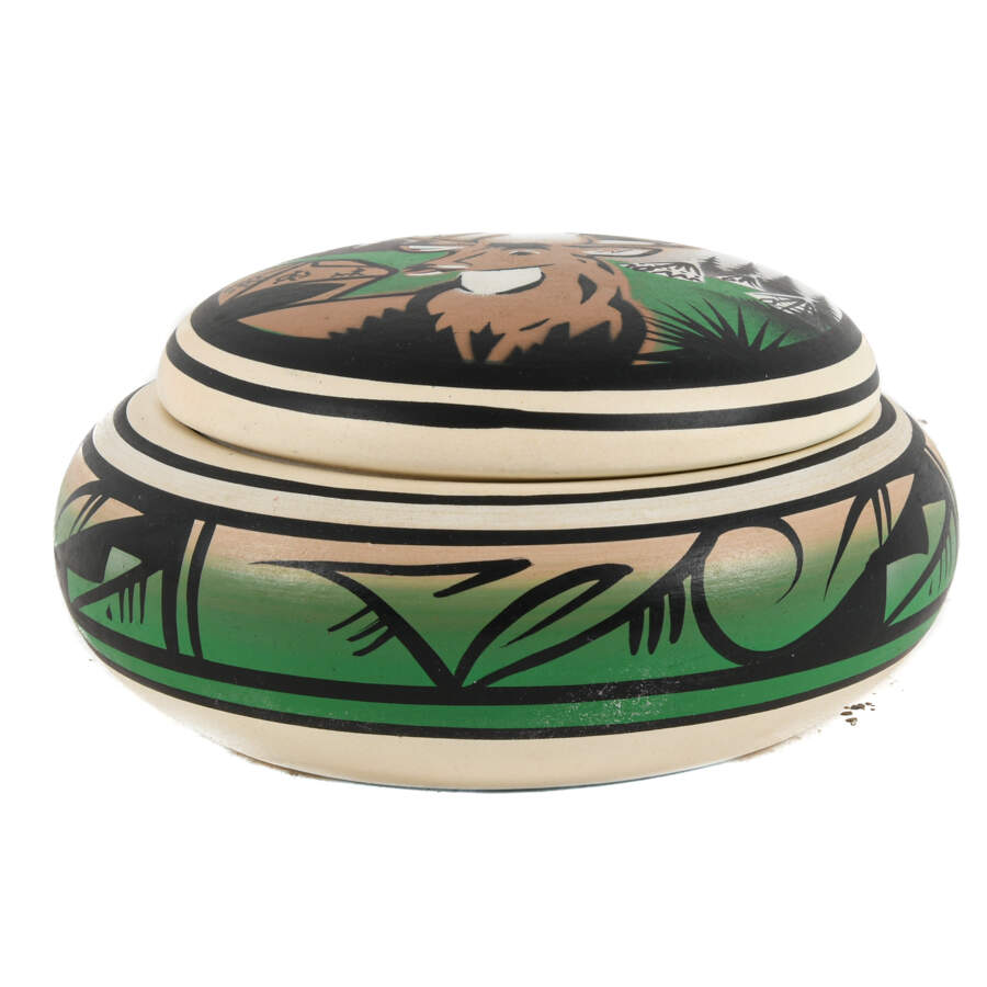 Native Buck Pocket Knife and Display Pot-3