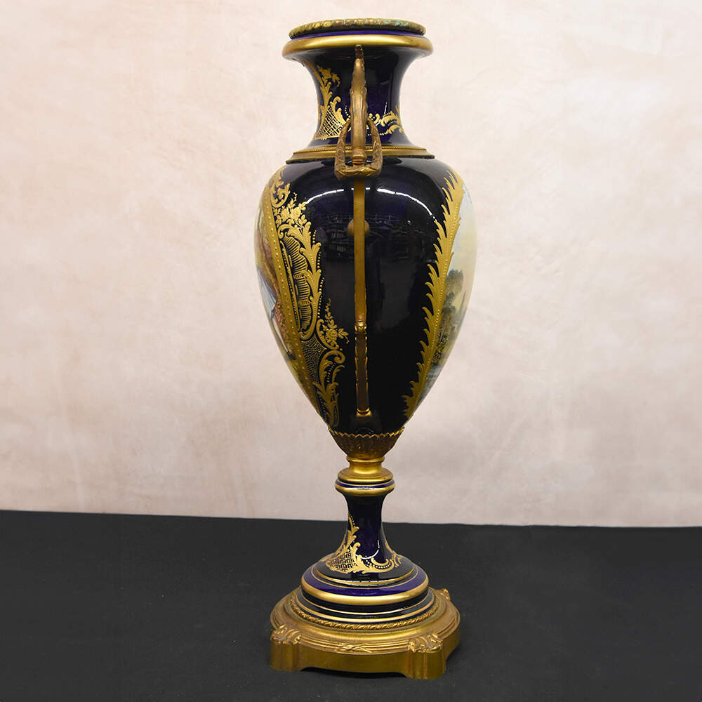 Antique Sèvres-Style Hand-Painted Lovers View Urn on Bronze Base-4