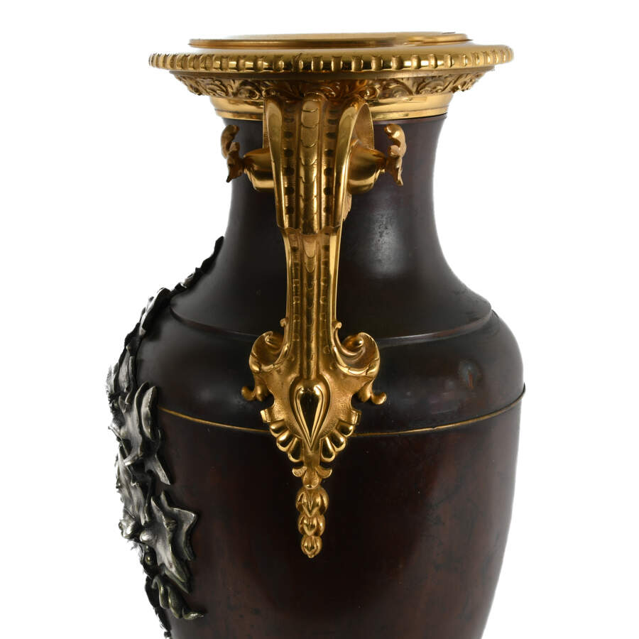 Antique 19th Century Pair of Bronze Urns on Marble Bases-8