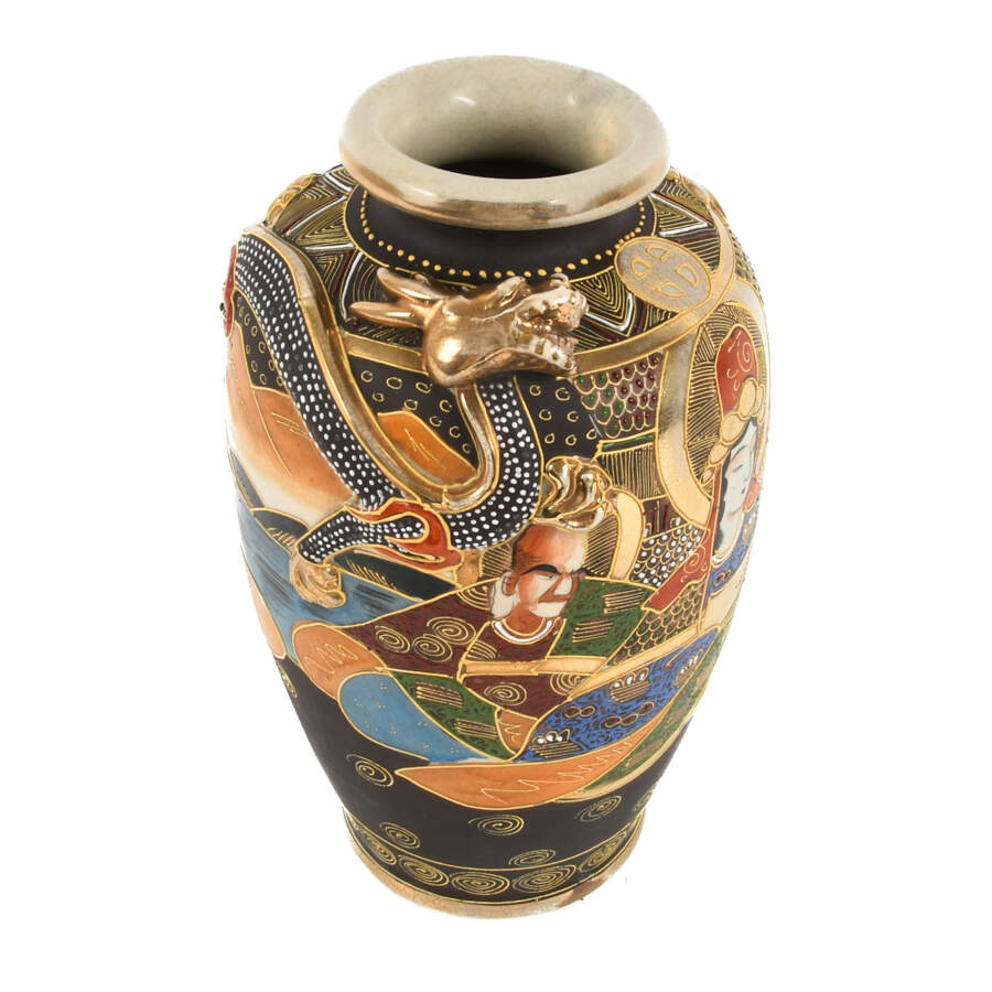 Japanese Painted Figural Satsuma Vase-4