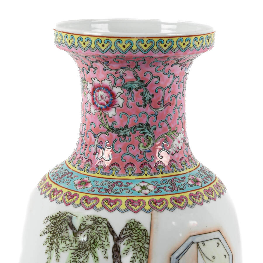 Chinese Famille Rose Vase-2