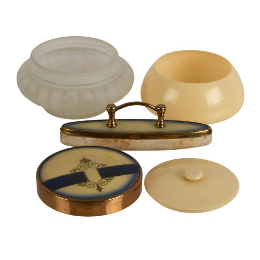 Vintage Hollywood Regency-Style Six Piece Ivory-Toned Vanity Set-5