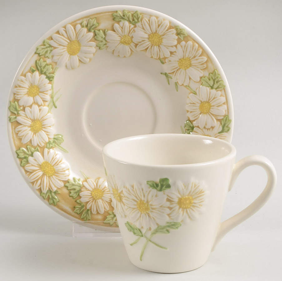 Sculptured Daisy Flat Cup & Saucer Set by Metlox - Poppytrail