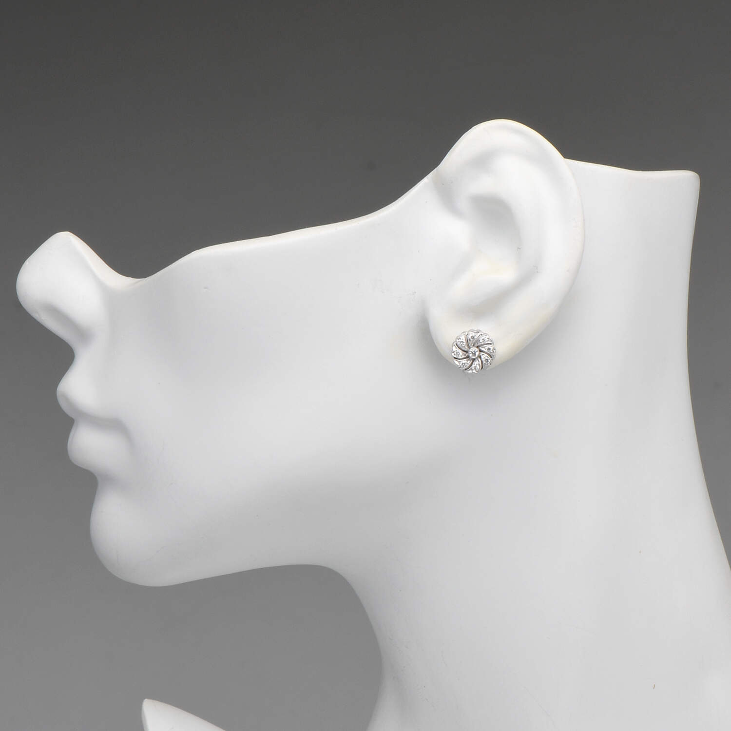 18KW Diamond(0.22) Flower Stud Earrings-3