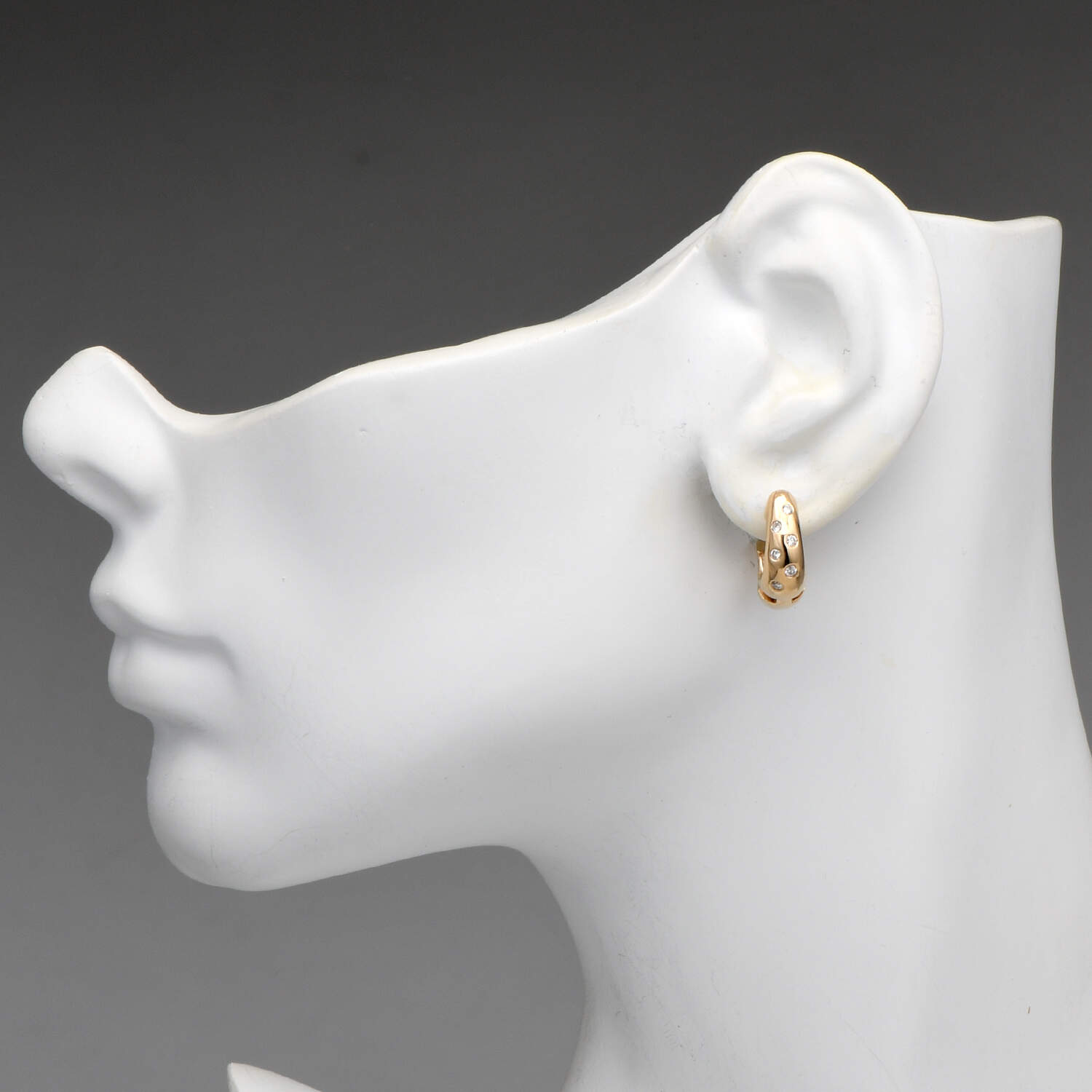 14KY Reversible Diamond (0.24) Scatter Huggie Earrings-3