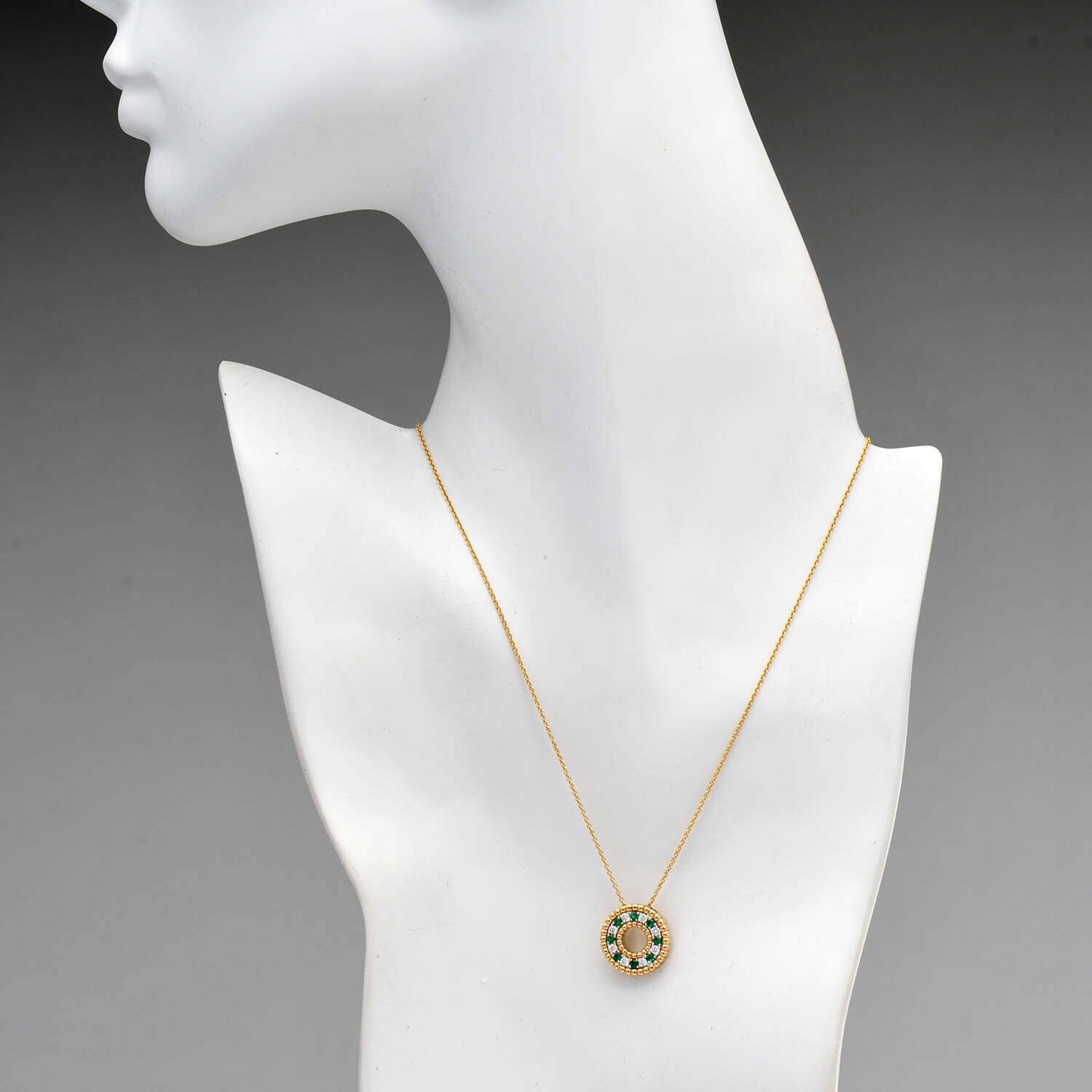18KY Spark Emerald(0.24) & Diamond(0.24) Circle Necklace-4