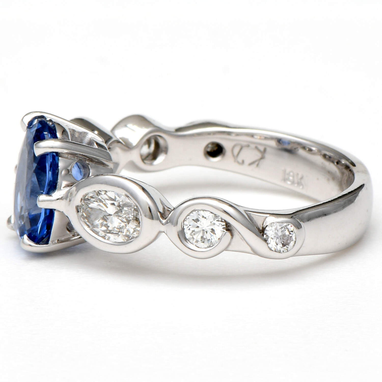 18KW GIA Natural Sapphire(2.03) & Diamond(1.10) Ring-3