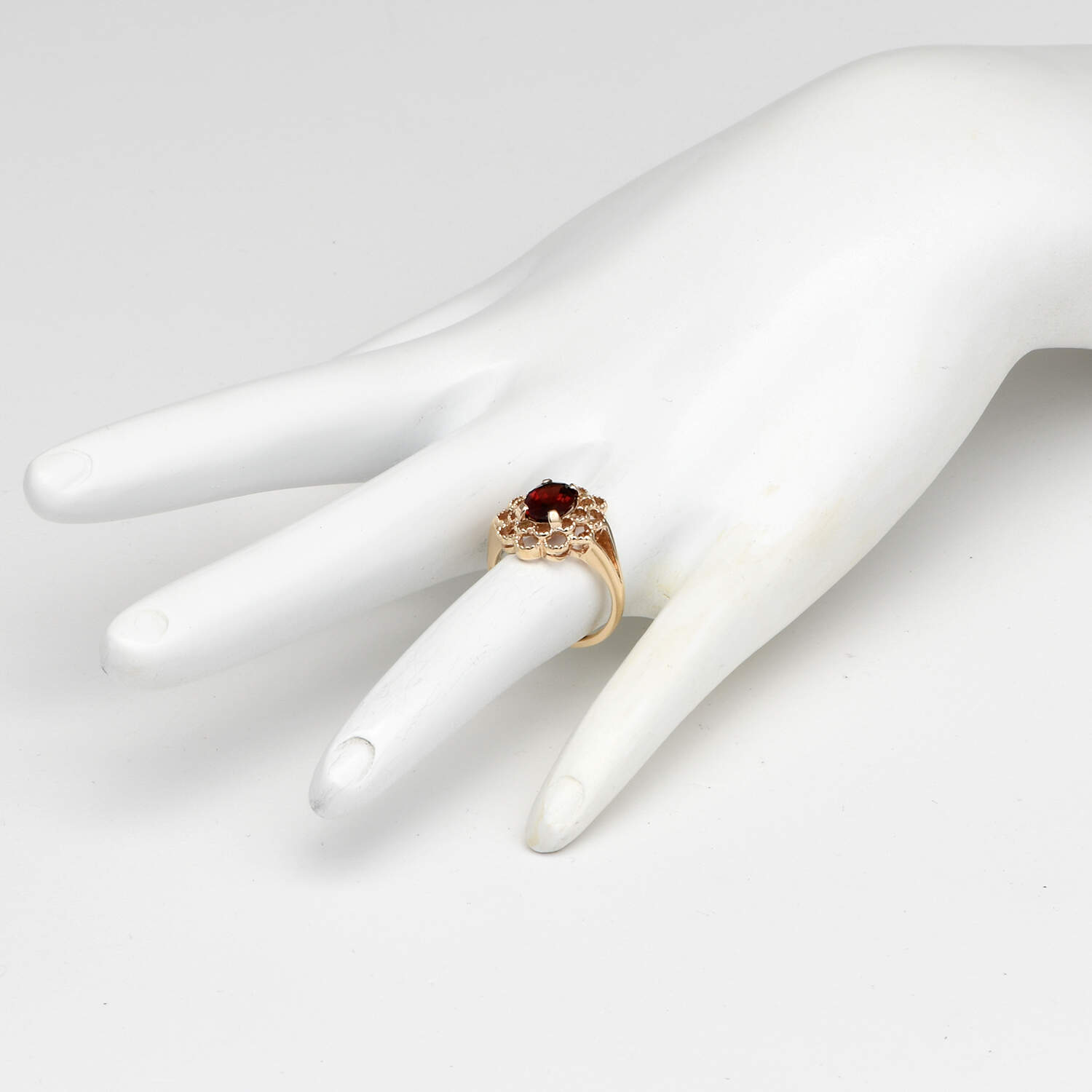 10KY Garnet(1.50) Floral Ring-6