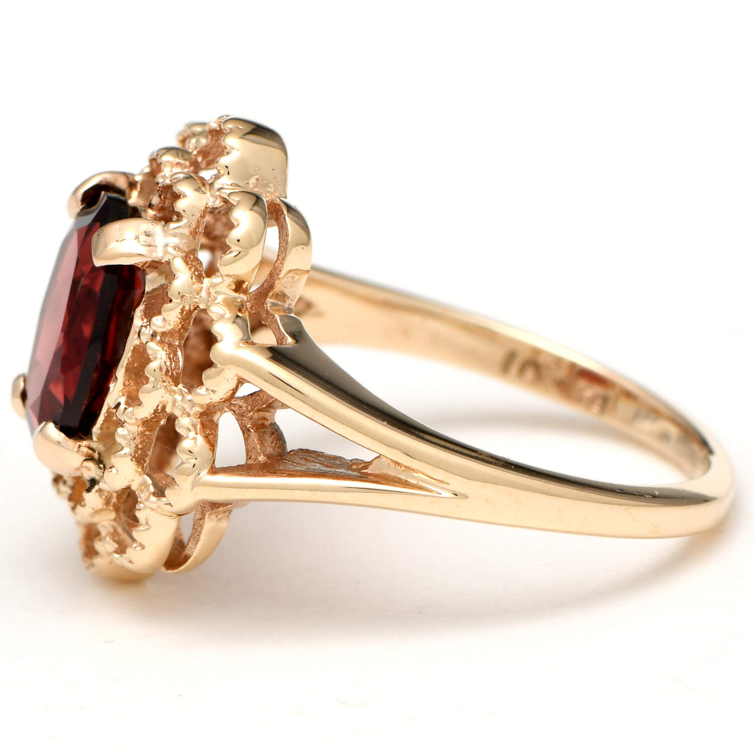 10KY Garnet(1.50) Floral Ring-3