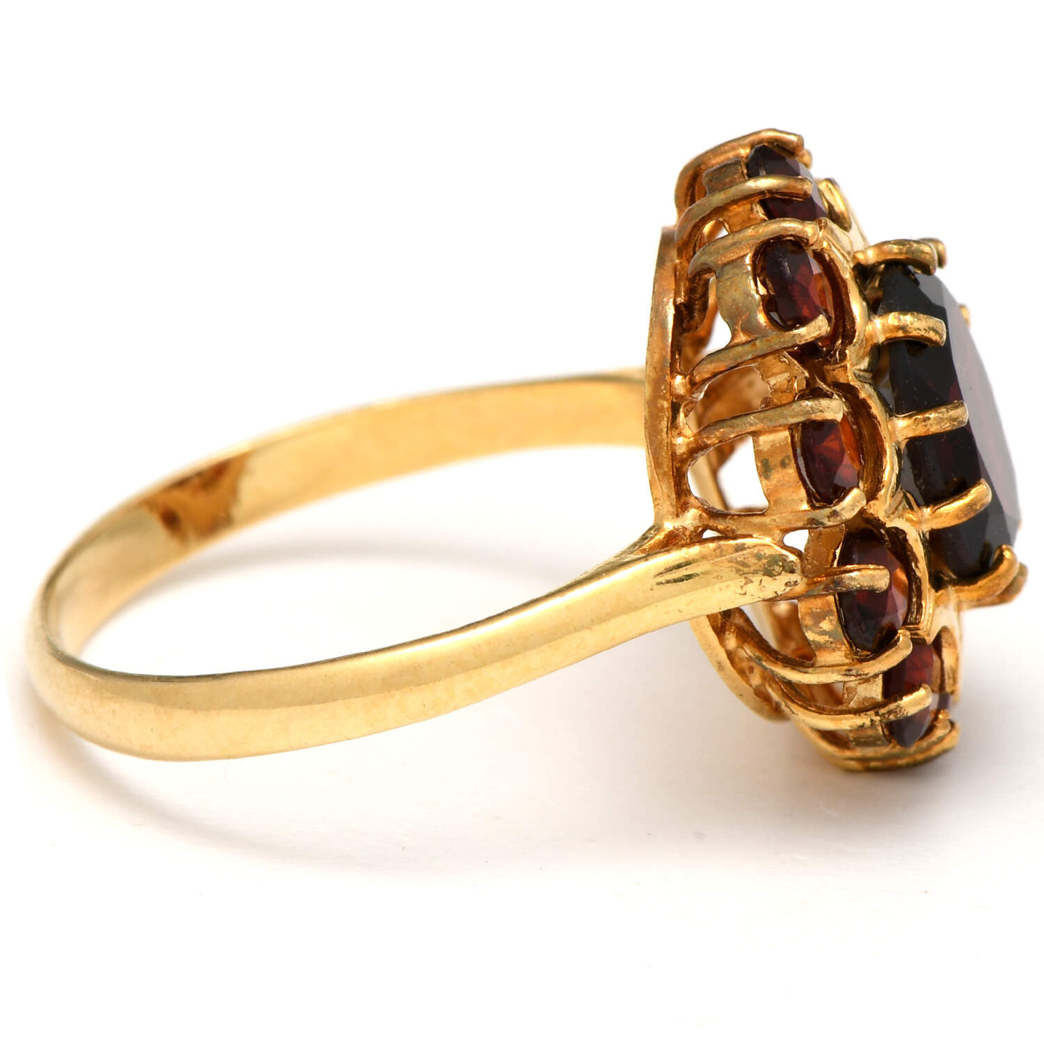 18KY Pyrope Garnet(3.30) Halo Ring-4
