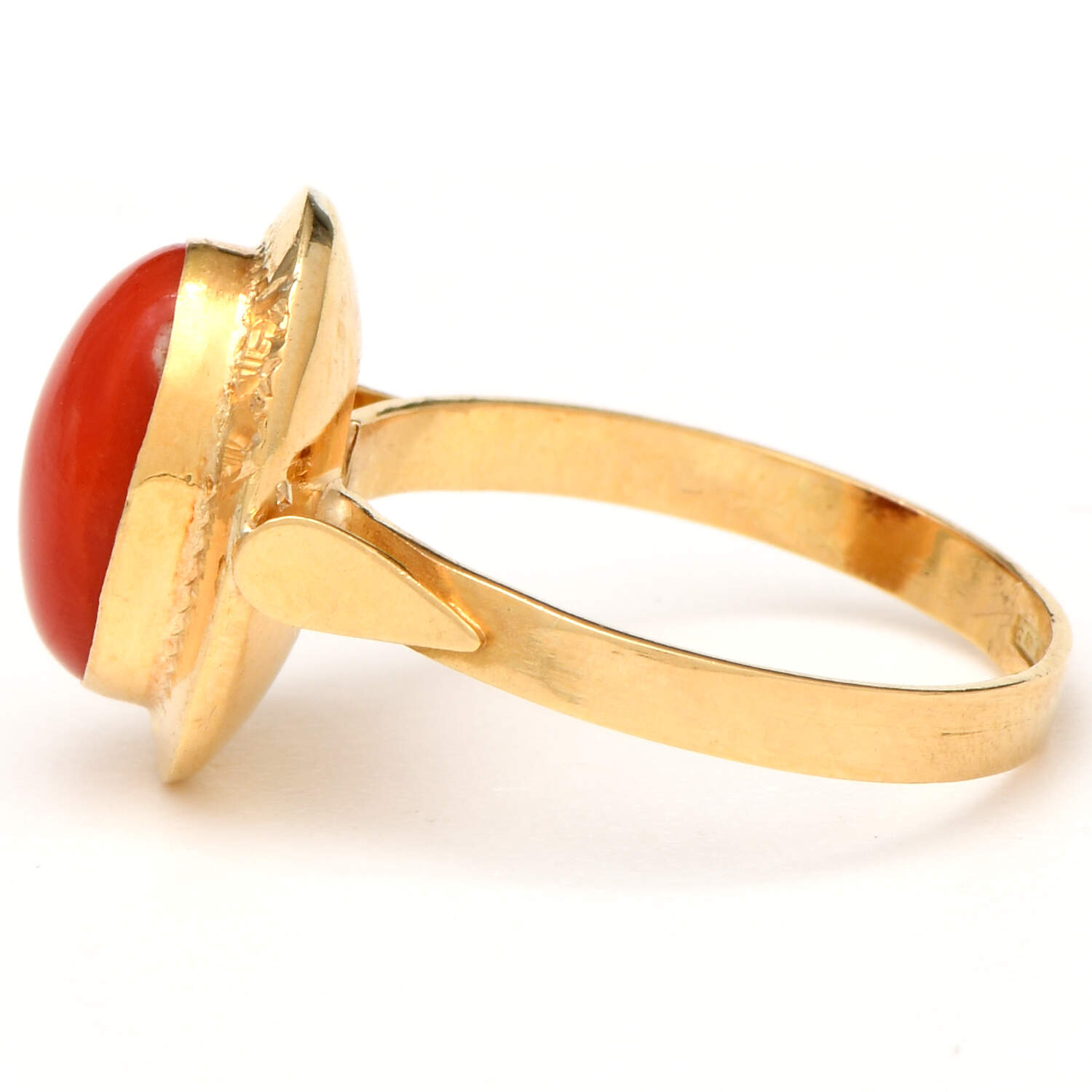 18KY Rich Coral Bezel Ring-3