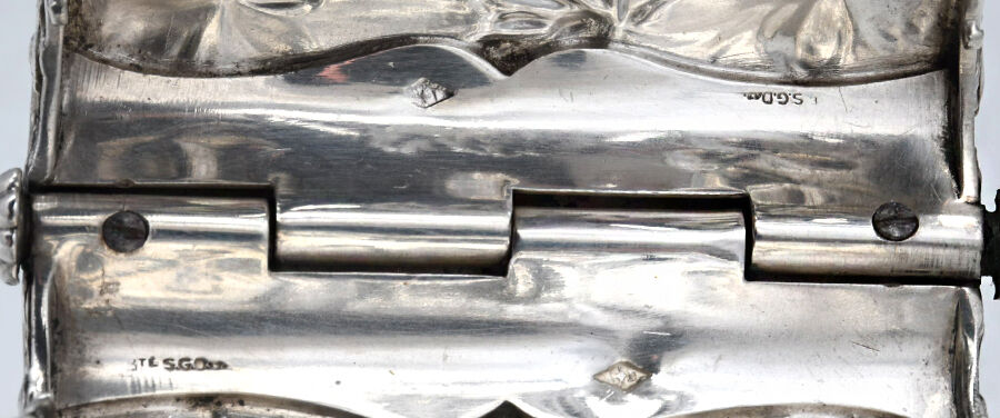A4D1 (Sterling) Clam Shell Solid Asparagus Server by Alphonse Debain-4