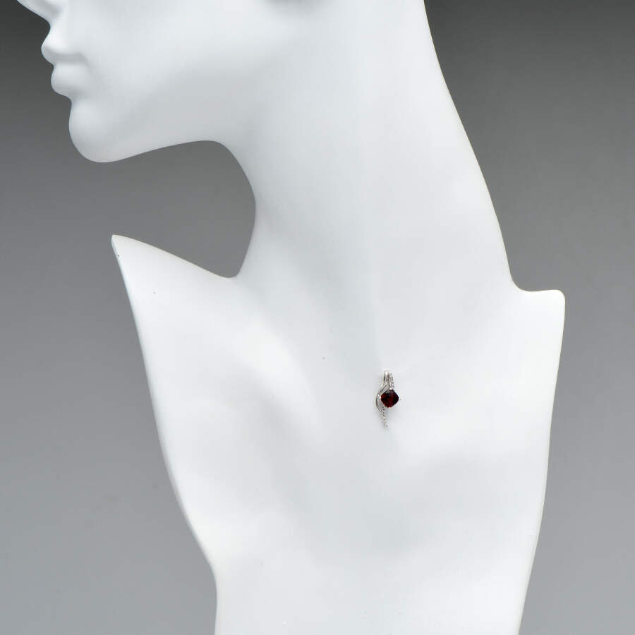 14KW Garnet(1.20) & Diamond(0.05) Pendant-3