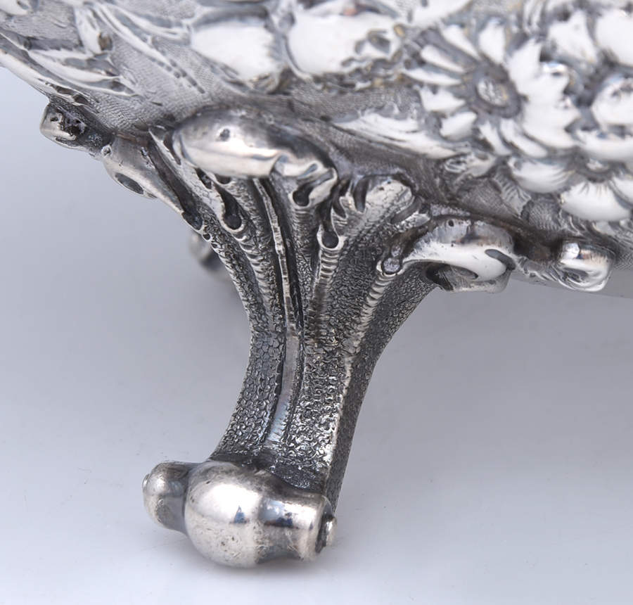 Repousse (Coin, Hollowware, No Landscape) Small Tureen & Lid by Kirk Stieff-4