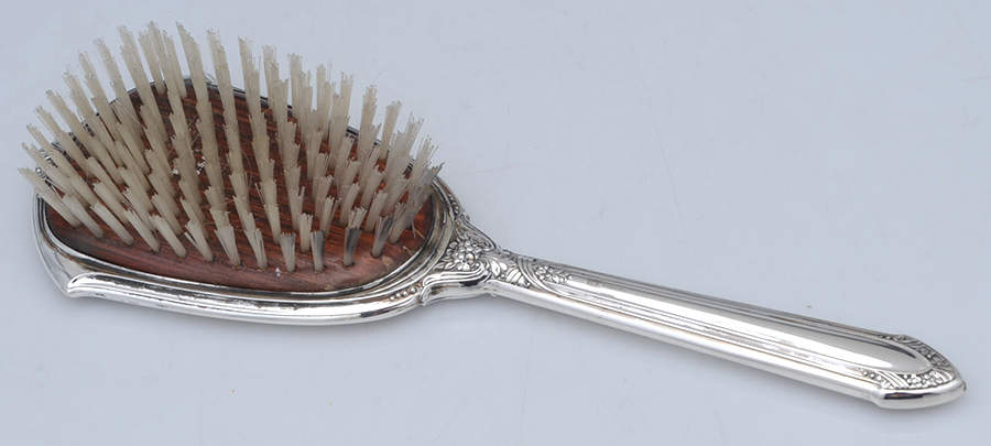 SBS13 (Sterling, Hollowware) Hair Brush by Saart Brothers-2
