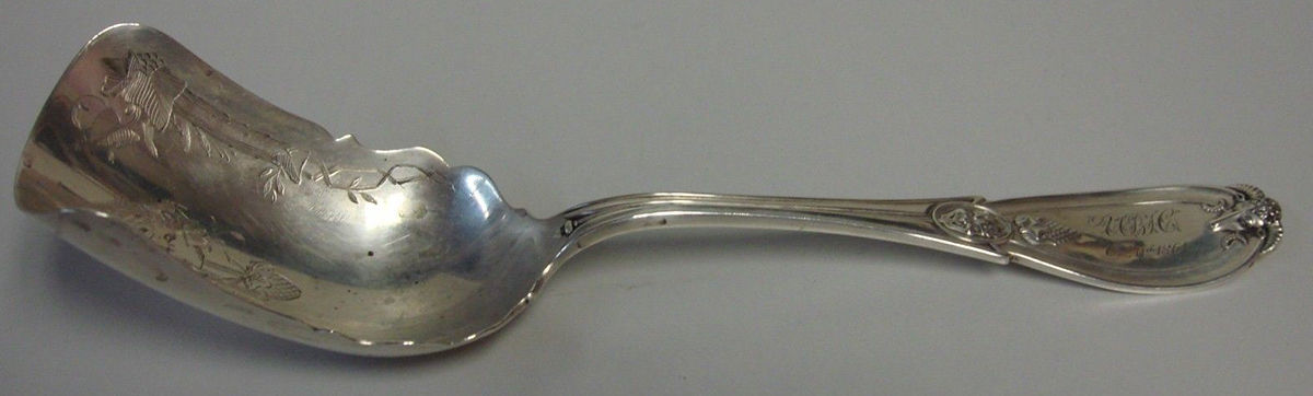 Grecian (Sterling, 1880) Bright Cut Solid Serving Berry Scoop by Tiffany & CO SILVER-5