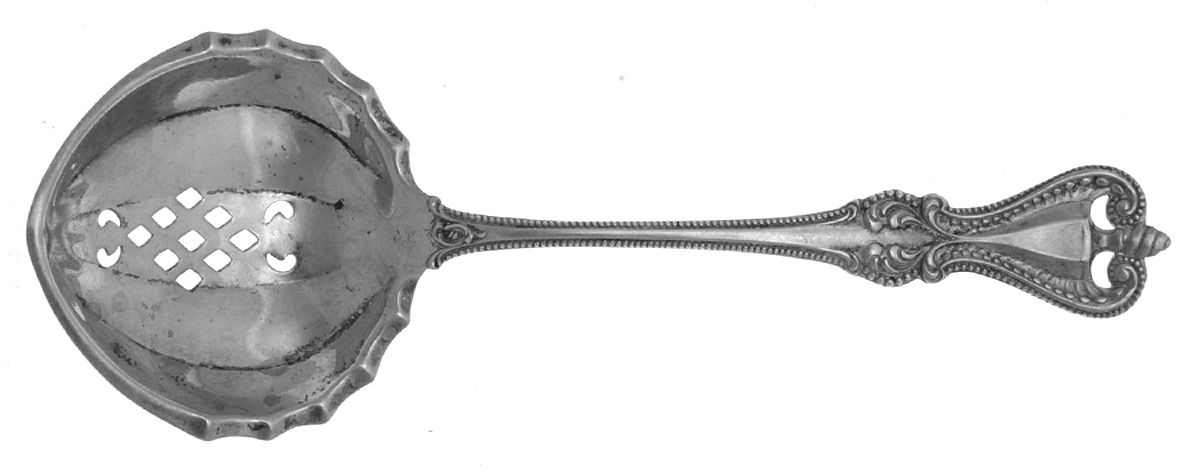Towle Silver Old Colonial (Sterling,1895, No Monograms) New Style Large Confection Spoon