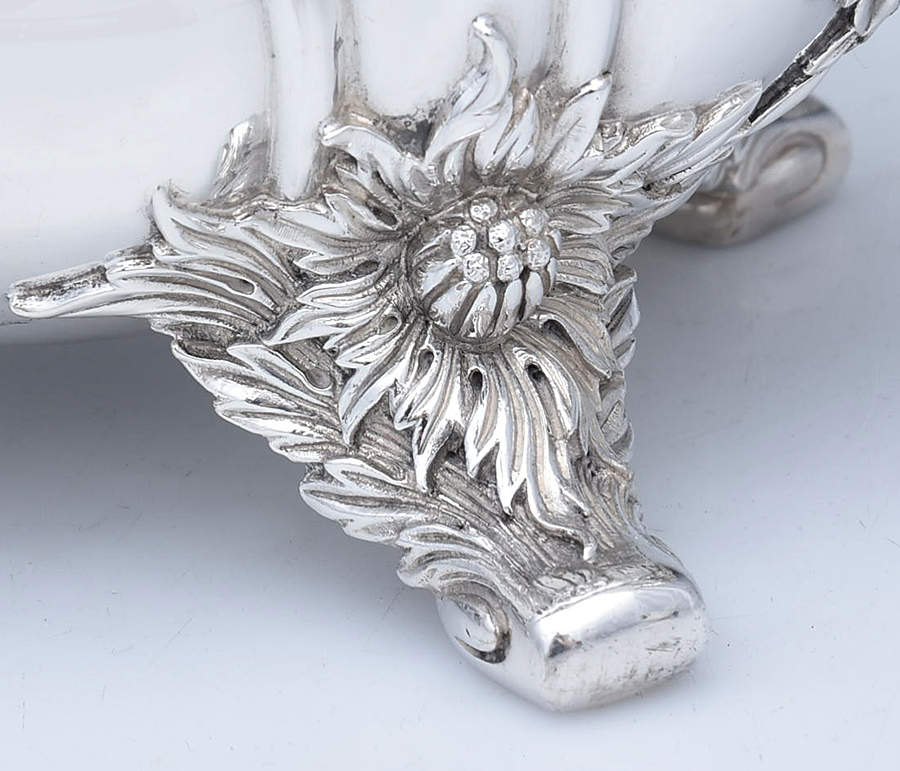 Chrysanthemum (Strl, 1880, Hlwr, 925-1000, FloralEdge) Sauce Boat & Liner by Tiffany & CO SILVER-2