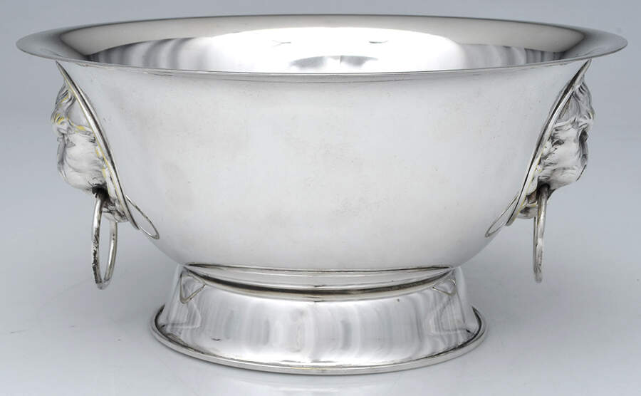 Italy Silverplate Hollowware 10" Round Footed Handled Centerpiece by Unknown Manufacturer-1