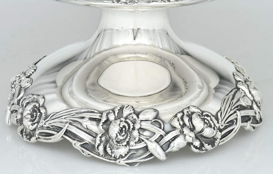 637 (Sterling, Hollowware) 11" Round Pedestal Centerpiece by International Silver-3