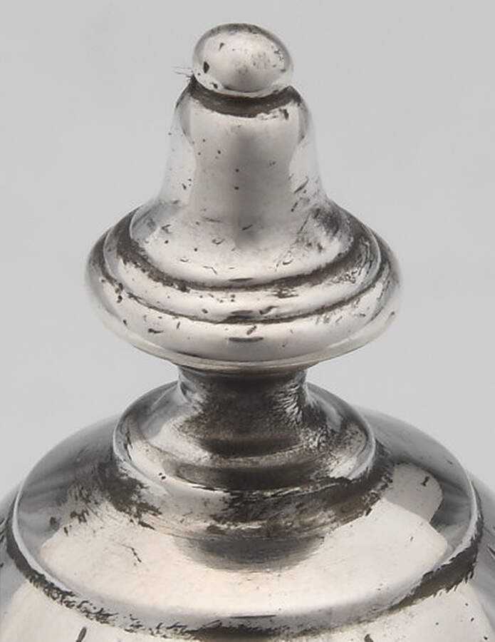WS33 (Sterling, Hollowware) Muffineer by Old Newbury-2