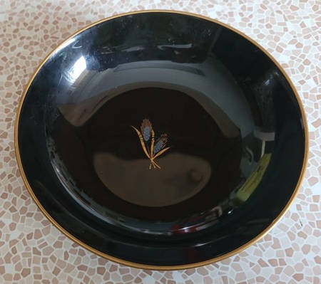 Regal Ebony by Aristocrat