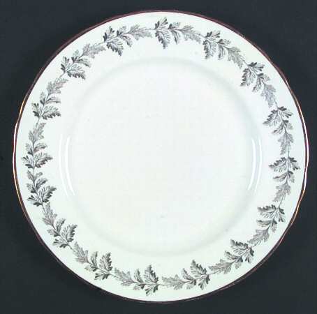 Oak Leaf (Scalloped, Gold Trim) by John  Aynsley & Sons