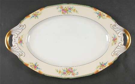 Black Knight Celia (White Center,Cream Rim,Scalloped) 18" Oval Serving Platter