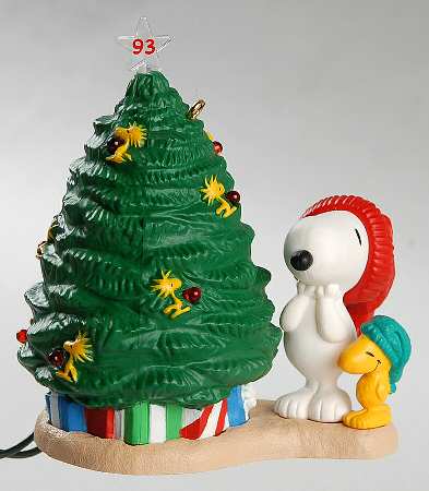 Hallmark Peanuts Lighted Series #3-1993 Tree - Boxed