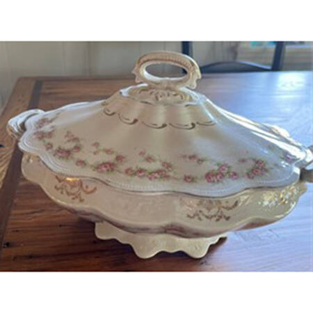 Dixie by Crown Potteries
