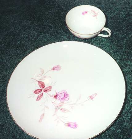 Kashmir Rose by Contour