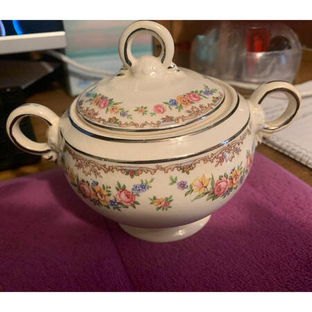 CRP114 by Crown Potteries