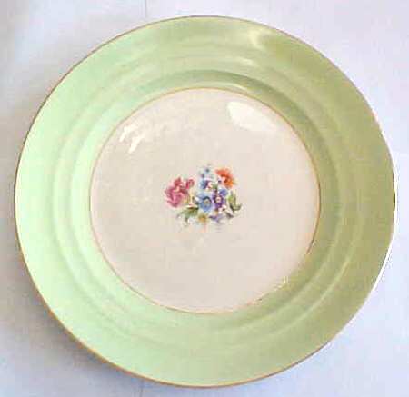 CRP197 by Crown Potteries