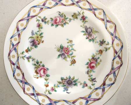 G7622 by Crown Staffordshire