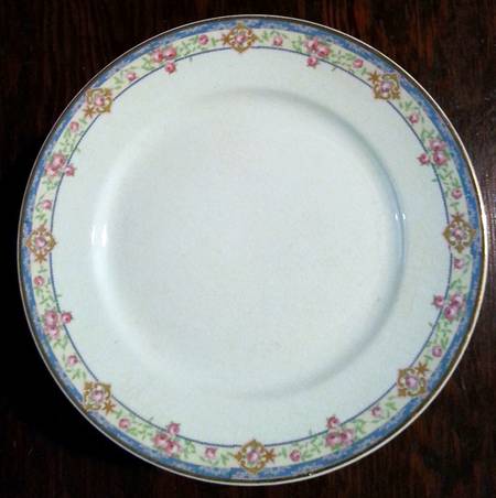 CRP242 by Crown Potteries