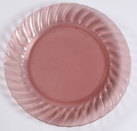 Cranberry Swirl by Corning Corelle