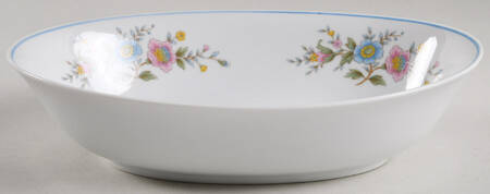 Ekco Lugano 10 Oval Vegetable Bowl Ekco Lugano 10 Oval Vegetable Bowl