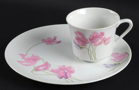 Spring Floral by Enesco
